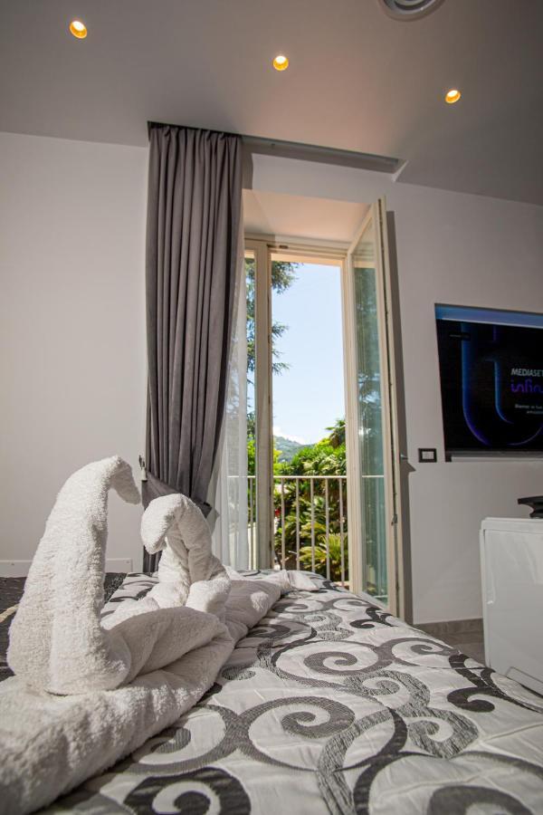 Forever Luxury Rooms Castellammare di Stabia Esterno foto