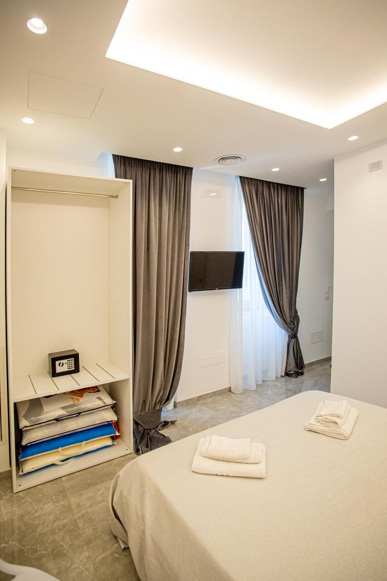 Forever Luxury Rooms Castellammare di Stabia Esterno foto
