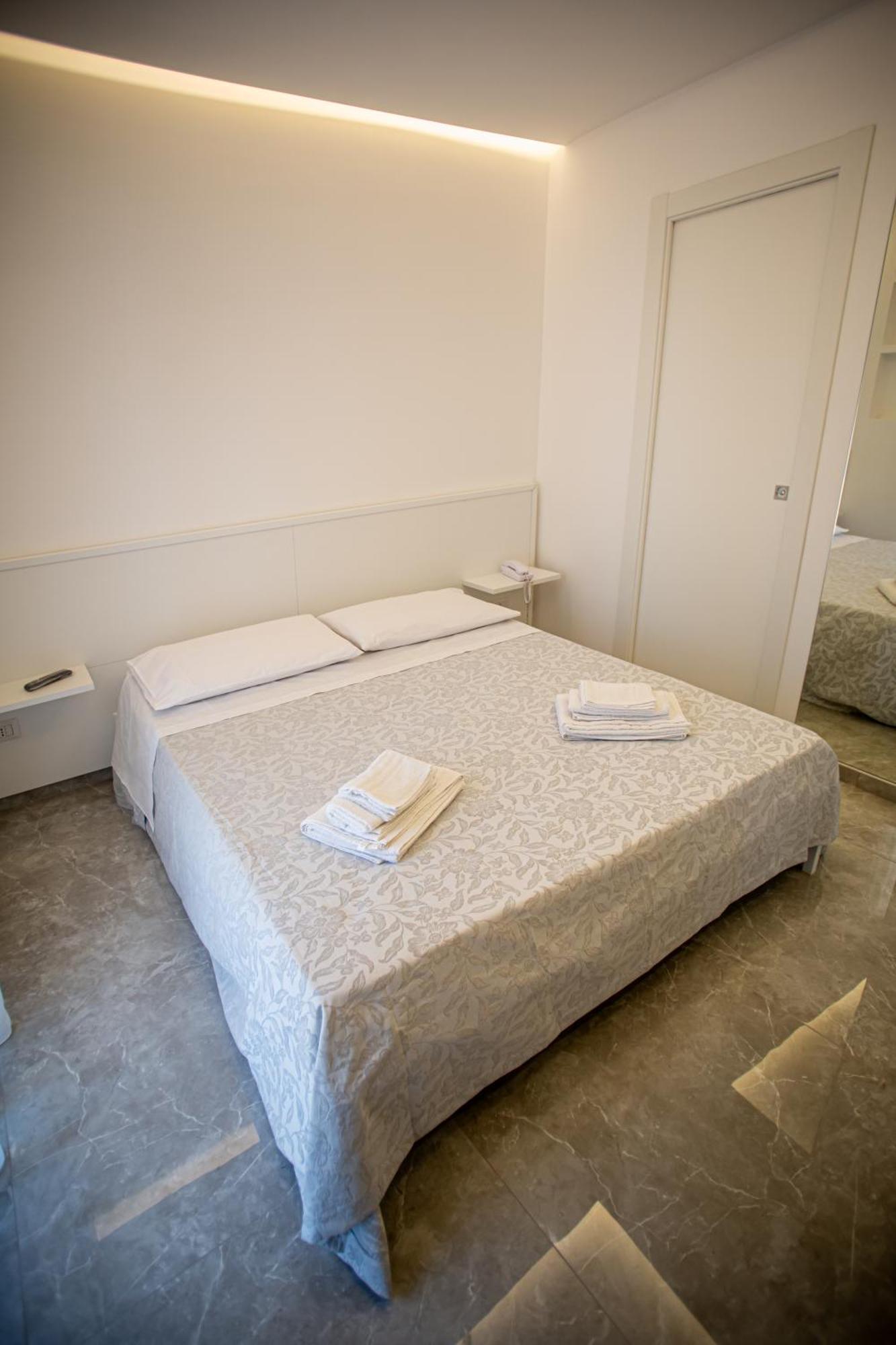 Forever Luxury Rooms Castellammare di Stabia Esterno foto